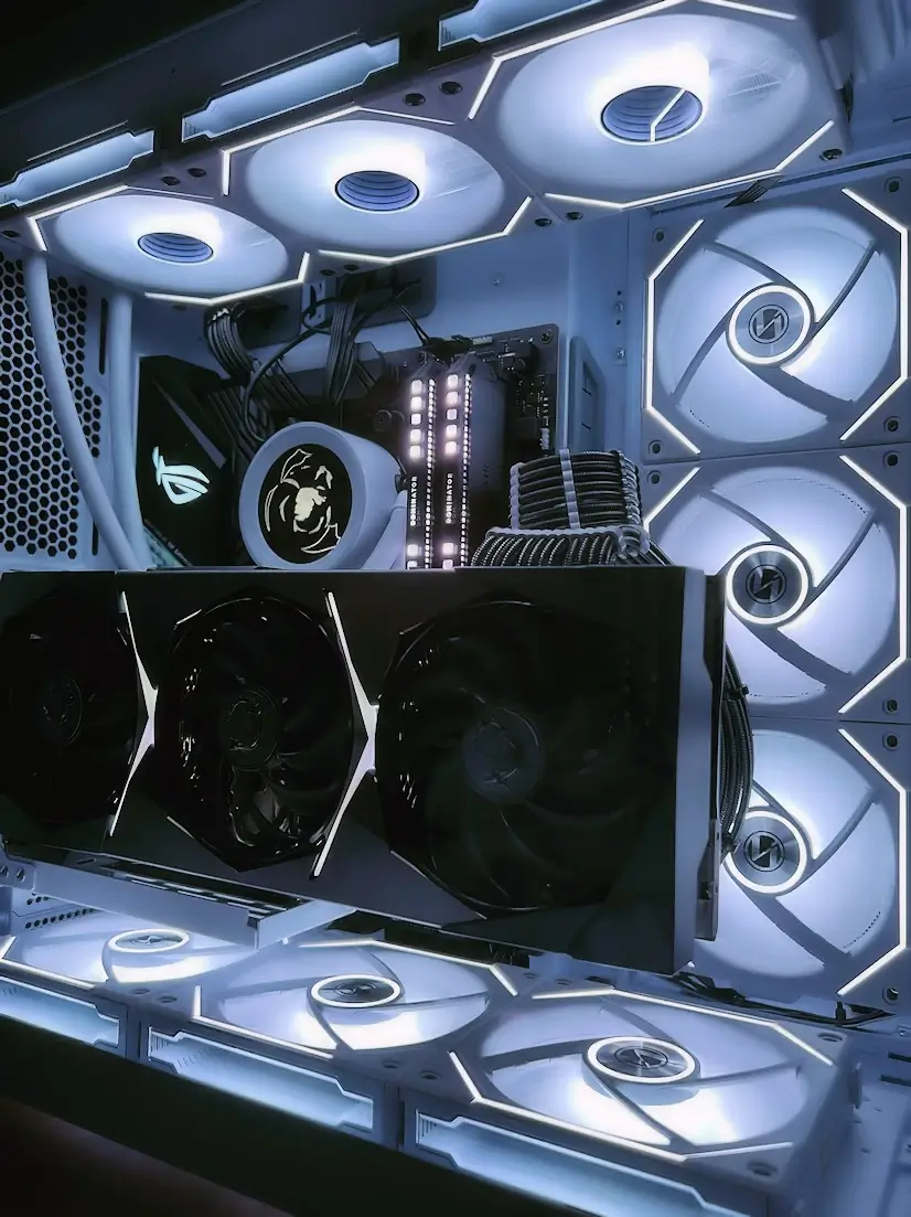 Montaje Hardware Gaming PC Fractal AMD Intel Domicilio Lozoyuela Informático Lozoyuela - Montaje Hardware Gaming PC Fractal AMD Intel Domicilio Lozoyuela